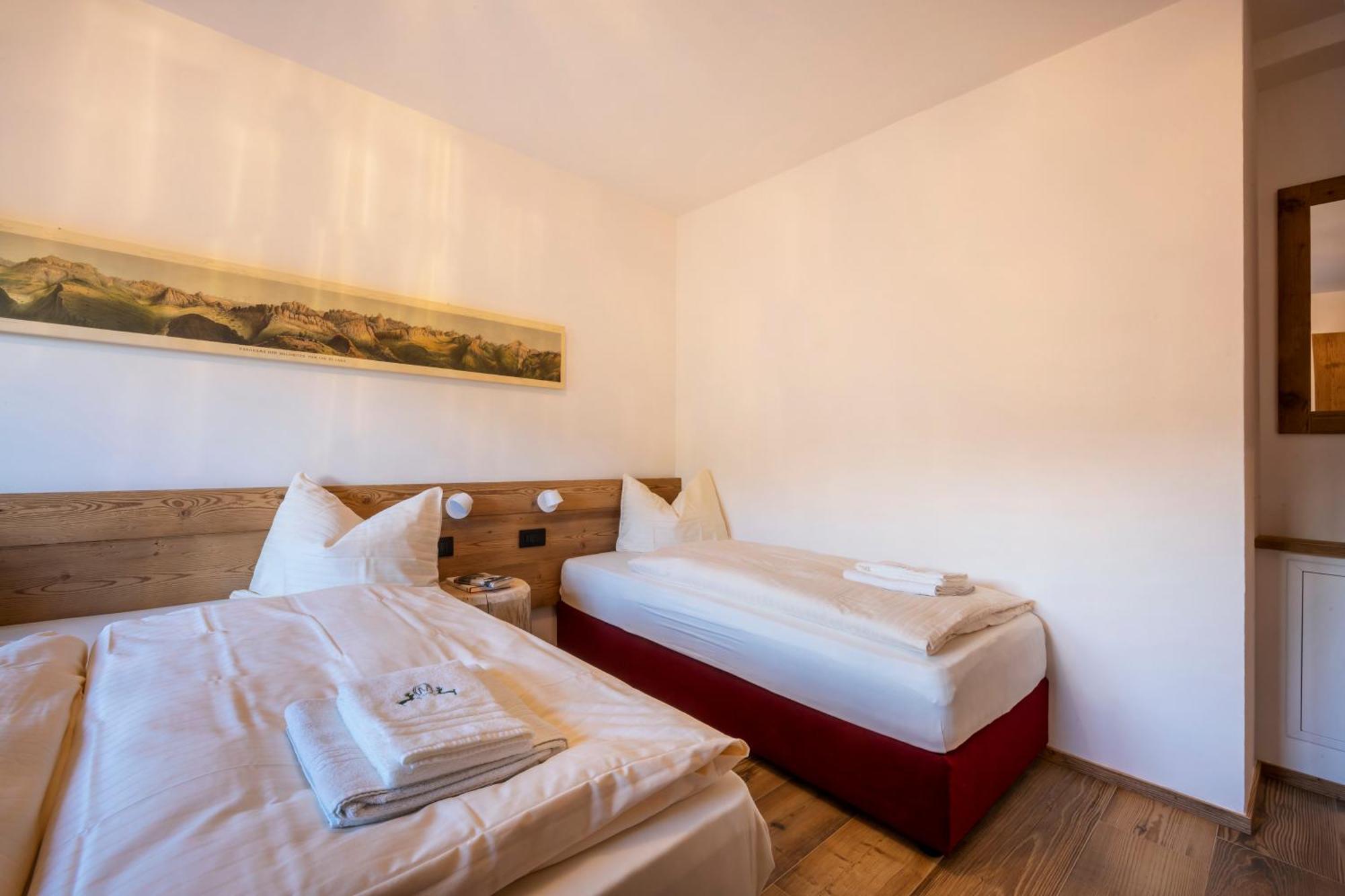 Cesa Dele Angele Apartment กอลเล ซานตา ลูเชีย ภายนอก รูปภาพ