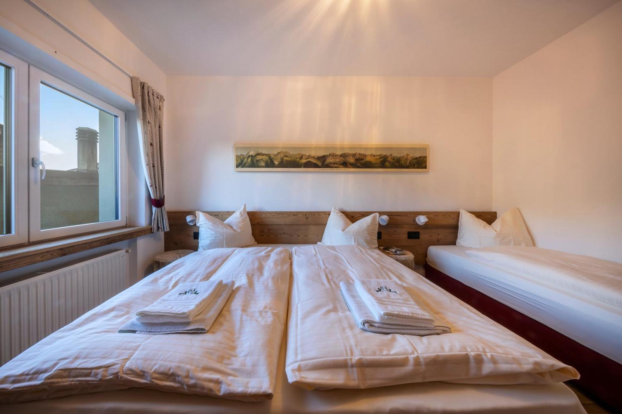 Cesa Dele Angele Apartment กอลเล ซานตา ลูเชีย ภายนอก รูปภาพ