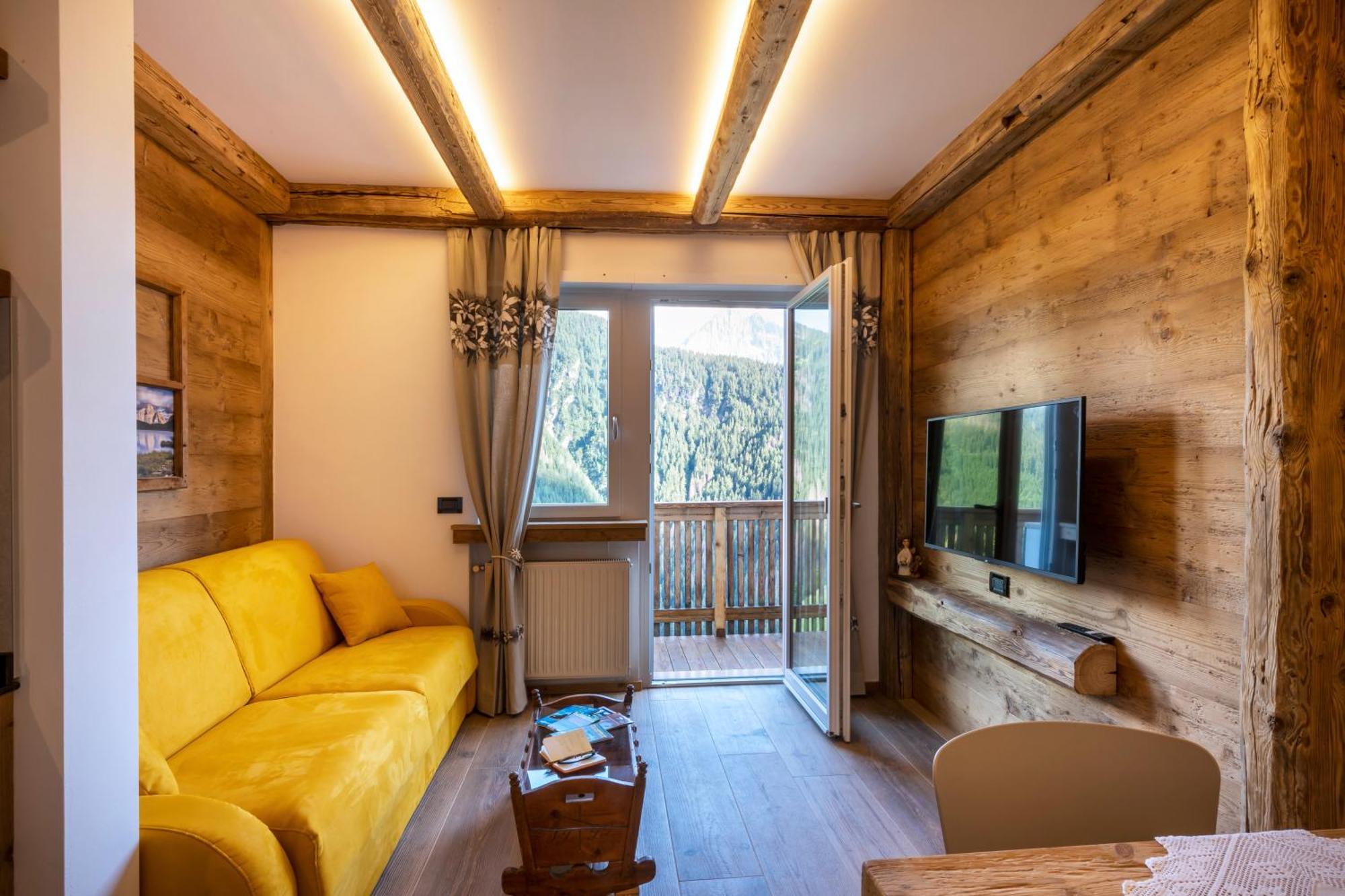 Cesa Dele Angele Apartment กอลเล ซานตา ลูเชีย ภายนอก รูปภาพ