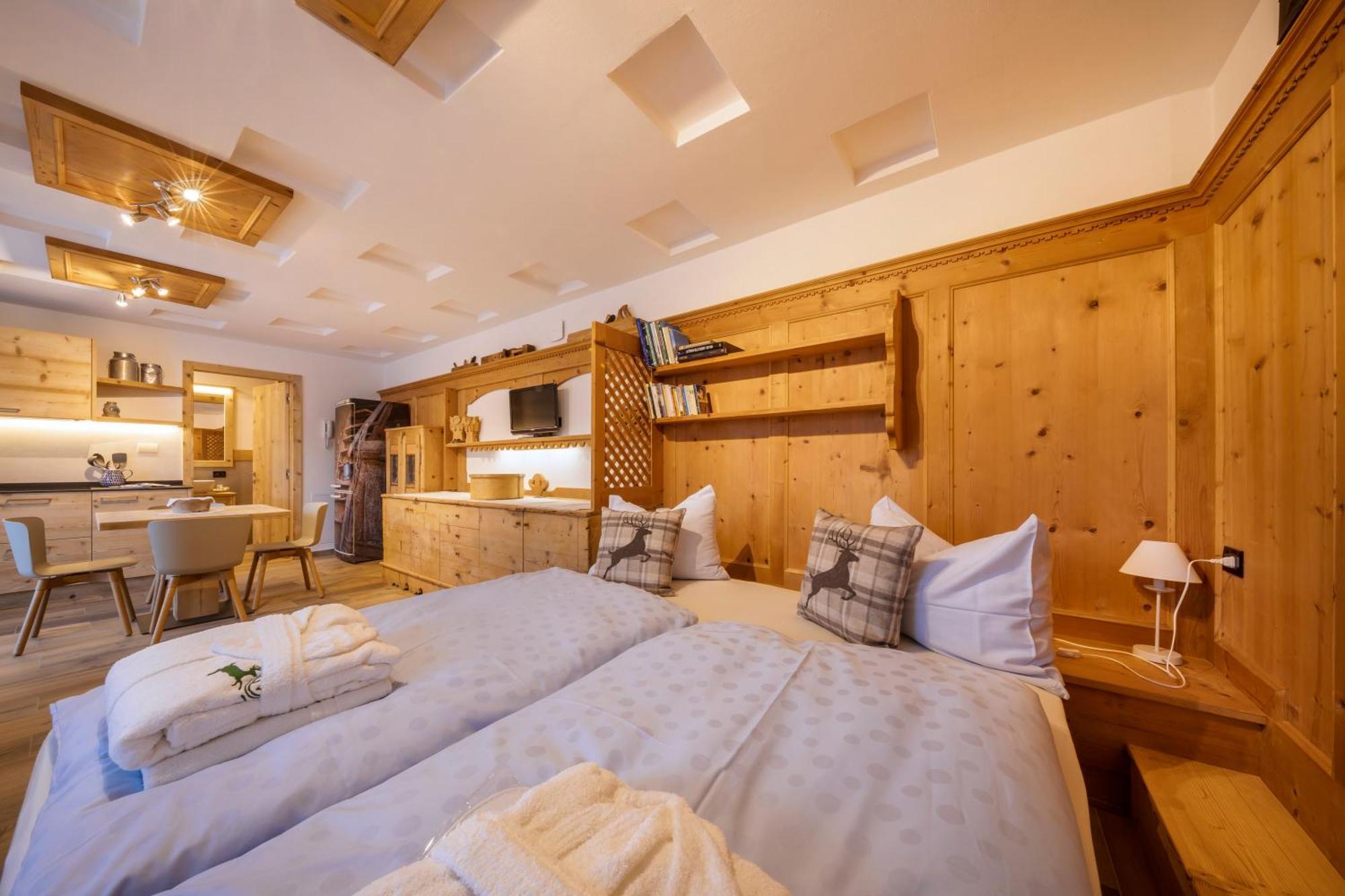 Cesa Dele Angele Apartment กอลเล ซานตา ลูเชีย ภายนอก รูปภาพ
